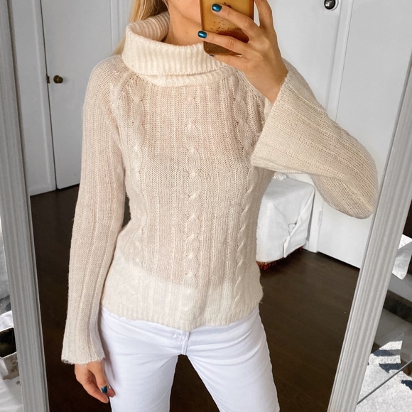 🐚 OUTFIT RETRO IVORY RIBBED CABLE KNIT BELL SLEEVE TURTLENECK SWEATER! - Picture 4 of 8